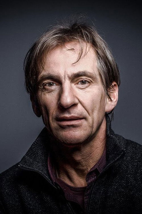 Виктор Неуманн