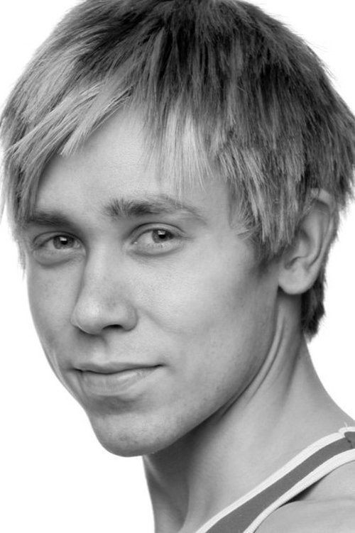 Адам Старкс