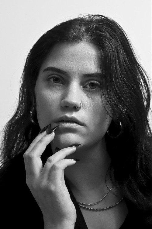 Анмари Тхерон