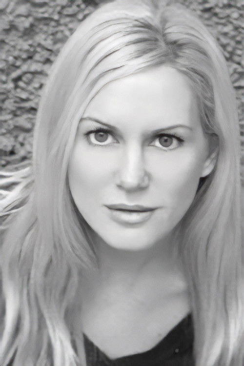 Аноук Огуета