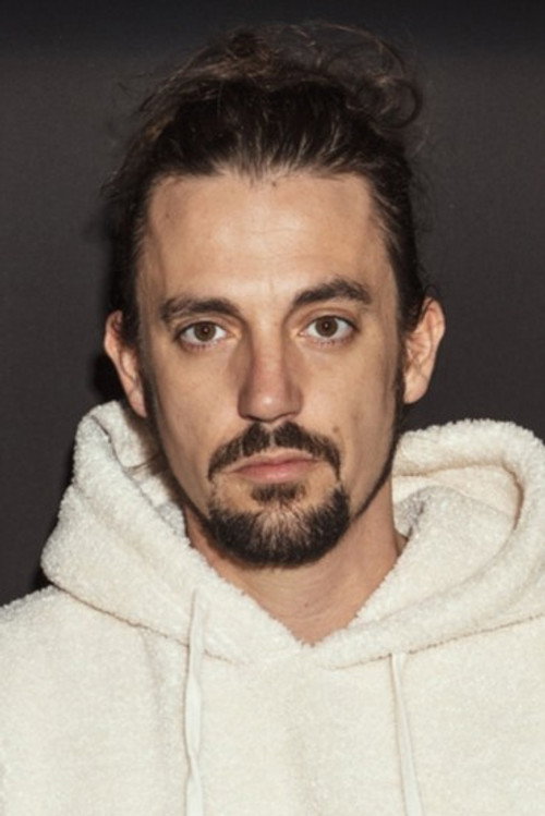 Мицхаел 'Лике Мике' Тхиваиос