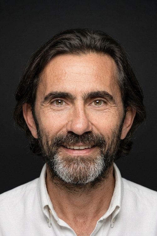 Пекер Аçıкалıн