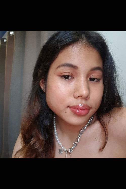 Бианца Маxине Виллануева