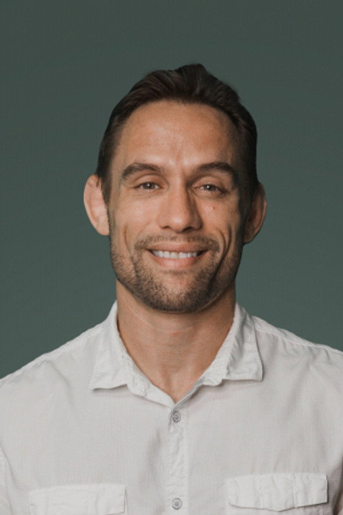 Травис Тооке