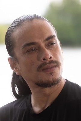 Натхан J. Сотто