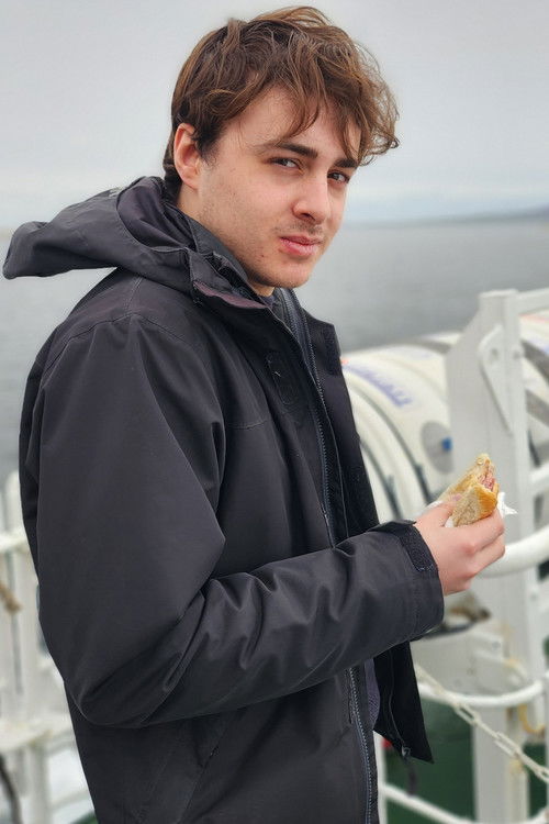 Wиллиам МцЕwен-Бенатар