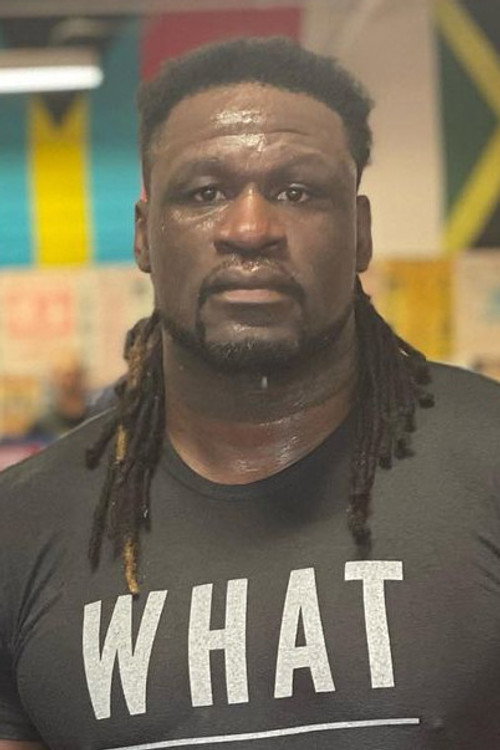 Даниел Jамес