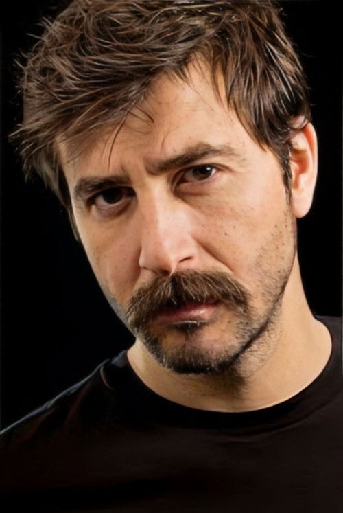 Селим Макароğлу