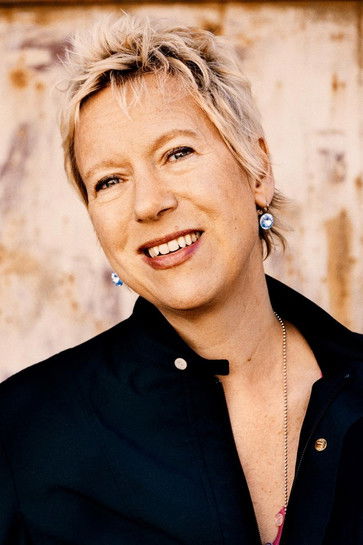 Дорис Дöррие