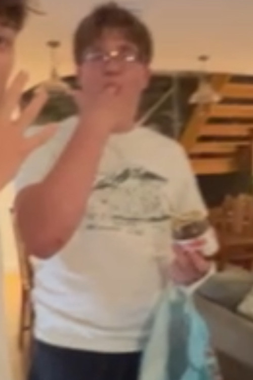 Аустин Аинсwортх