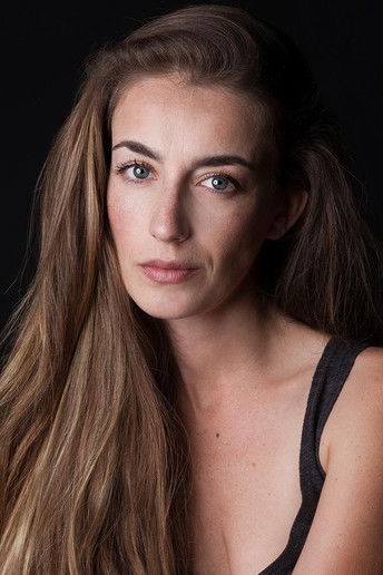 Jоана Хилáрио