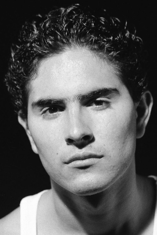 Гилберт Луна