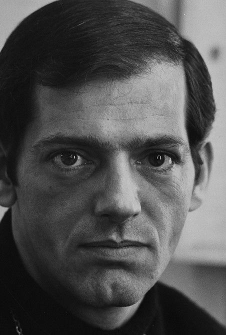 Алеx Стевенс