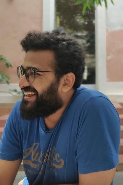 Прабхала Тилак