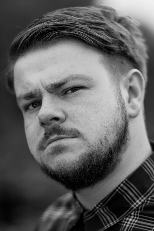 Андреw Еллис