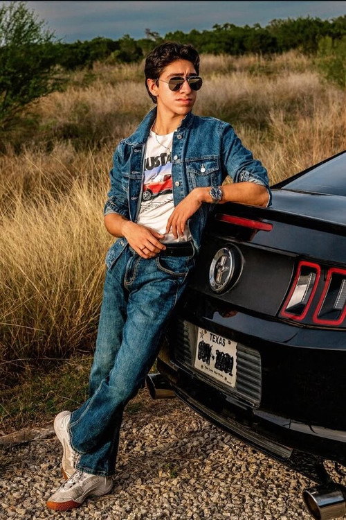 Исаиах Царрера