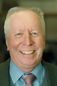 Том Петерсон