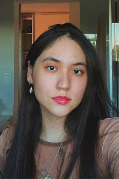 Летíциа Сайури