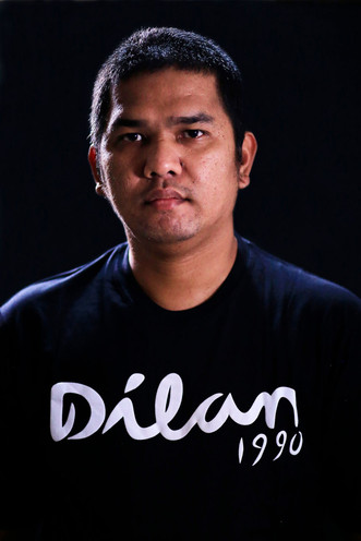 Фаjар Бустоми