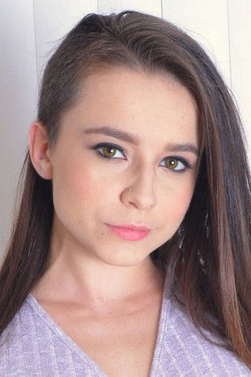 Кхарлие Стоне