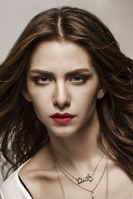 Езги Асароğлу