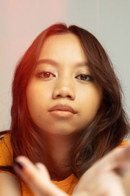 Деена Езрал