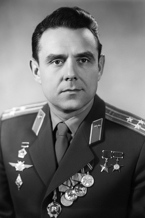 Владимир Комаров