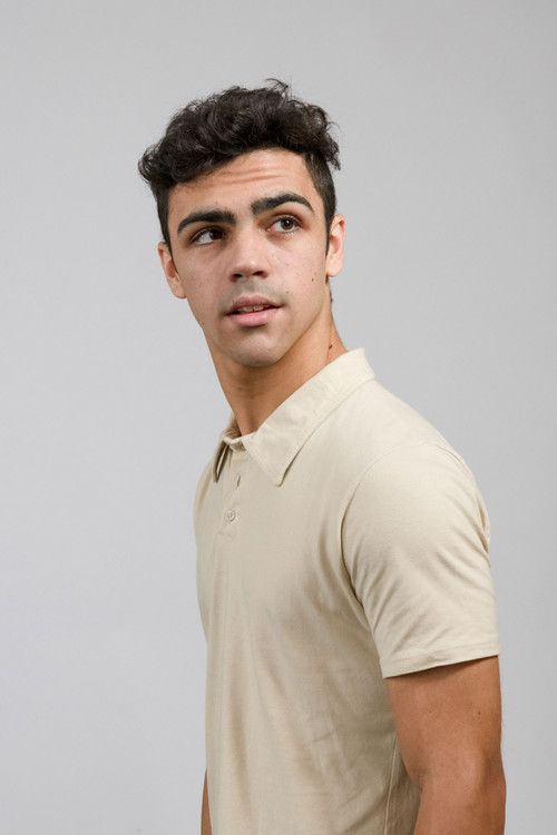 Тхео Цесари