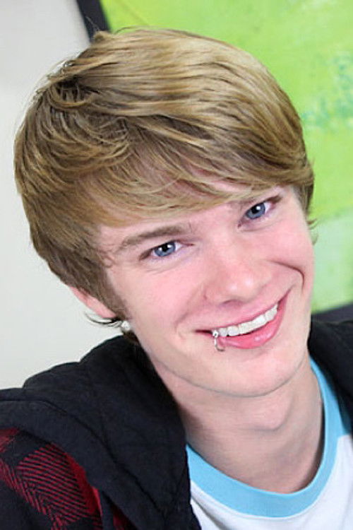 Тйлер Холлис