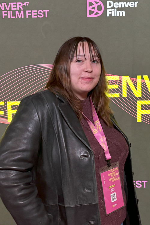 Емилй Wригхт