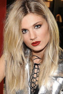  Невена Божович