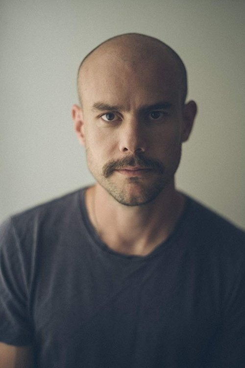 Адам Неwпорт-Берра