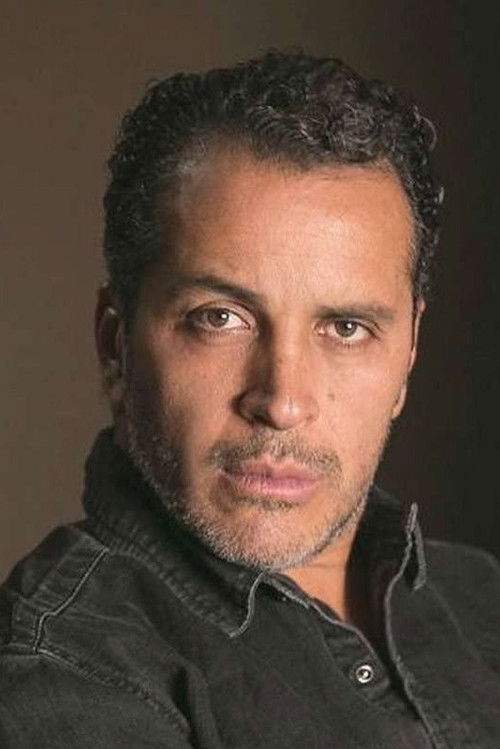 Густаво Лоза