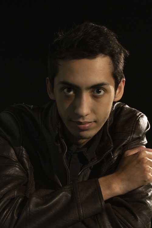 Густаво Флорес