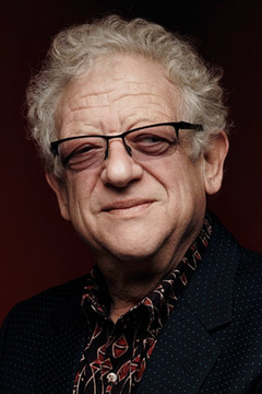  Джереми Томас