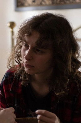 Бела Бецкер