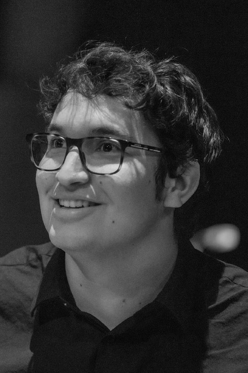 Макаи Йлланес