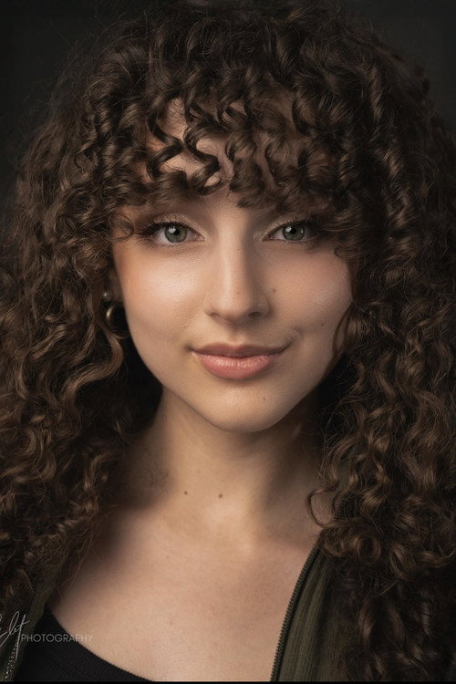 Емма Армстронг