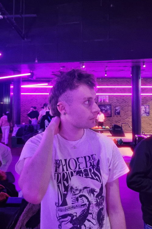 Еллис Qуинн