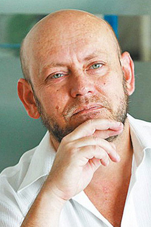 Луиз Антôнио Симас