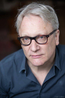 Xандер Страат