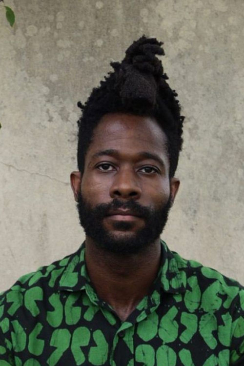 Цхуко Есири