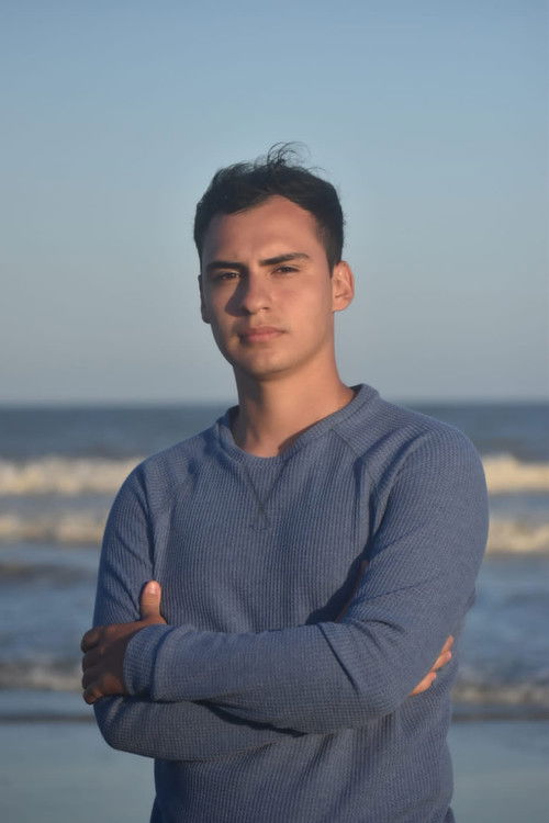  Рамиро Наварро