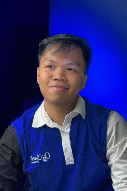 Еарл Jустин Цруз