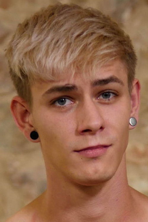 Етхан Qуинн