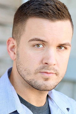 Даниел Бартон