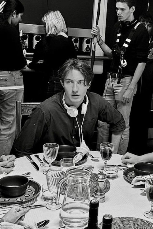 Мелвилле Симон