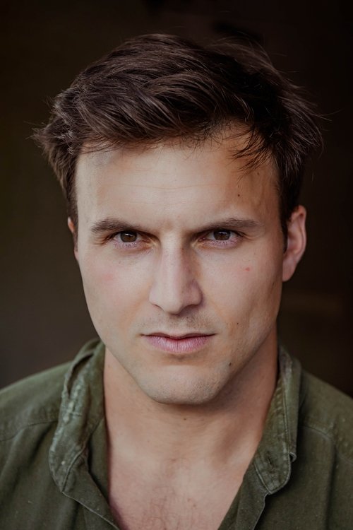 Антон Хедайат