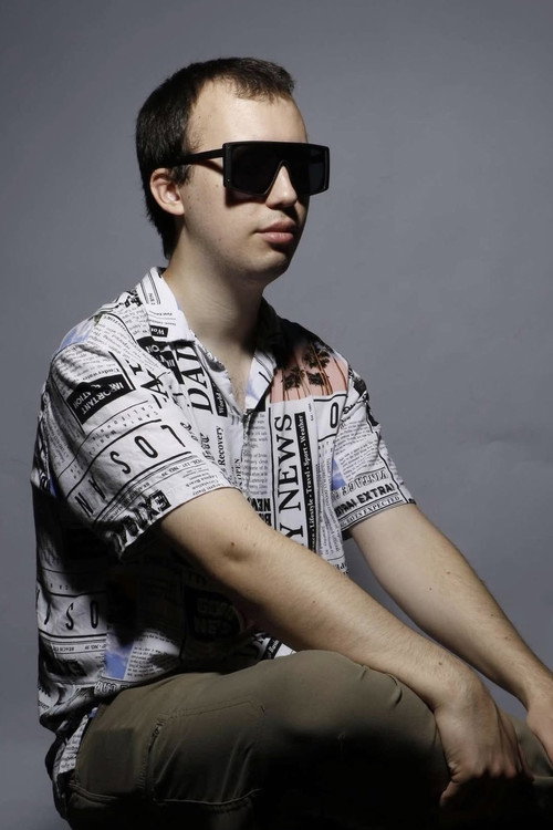 Аверй Гетцхелл