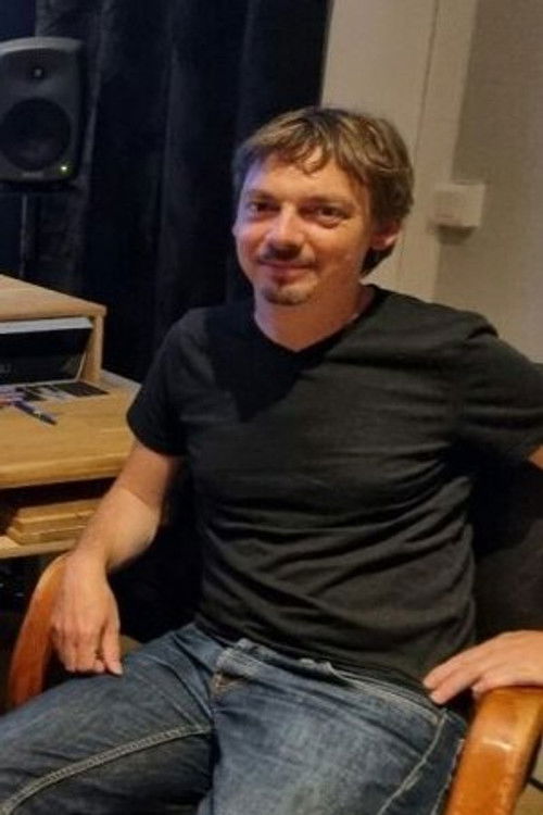 Ницолас Девеауx